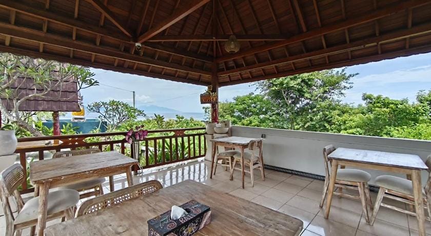 D'Arya Sea View Hotel in Nusapenida