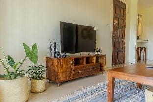 The Greenleaf Apartment, Lubowa. Vacation rental in Kampala