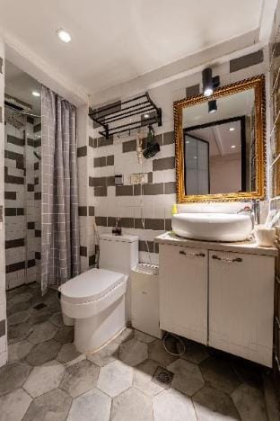 Flower·繁花·兴顺东里 Apartment in Shanghai