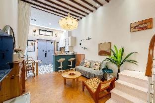 Flower·繁花·永康里 Apartment in Shanghai