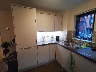 Belfast Central 2 bedroom luxurious modern stay Apartment in Belfast