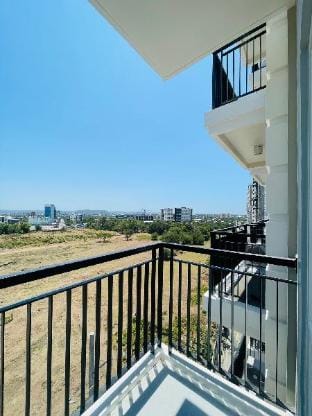 * *7 Metro View Studio Apartment in Iloilo City