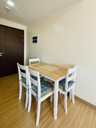* *7 Metro View Studio Apartment in Iloilo City