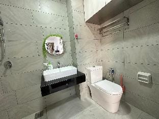 Holiday Sky Trees Dual key studio@Bukit Indah Aeon Apartment in Johor Bahru