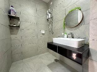 Holiday Sky Trees Dual key studio@Bukit Indah Aeon Apartment in Johor Bahru