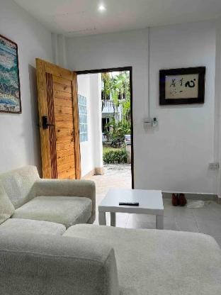 Luxury Villa Studio in Private Estate (Ground LVL) Apartment in Patong