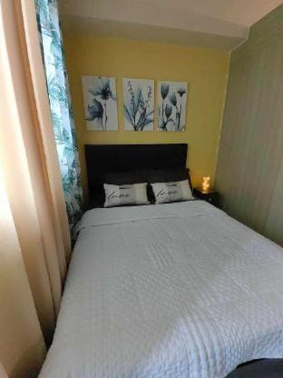 Charming 1BR Unit with City and Pool View! Apartment in Pasay