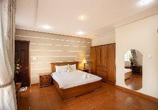 In the foggy season,you can watch the clouds fly.  Villa in Dalat