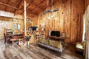 Small wooden house with garden to chill chill  Vacation rental in Dalat