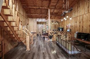 Small wooden house with garden to chill chill  Vacation rental in Dalat