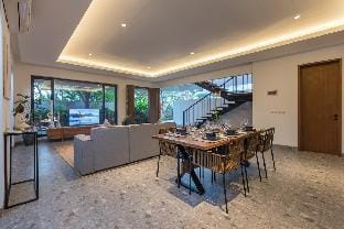 5BR Comfy Villa near Canggu Vacation rental in North Kuta