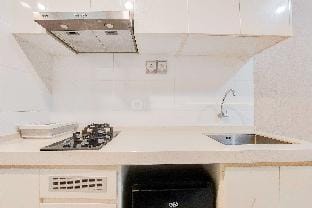 Good Restful Studio Sky House BSD Apt By Travelio Apartment in West Java