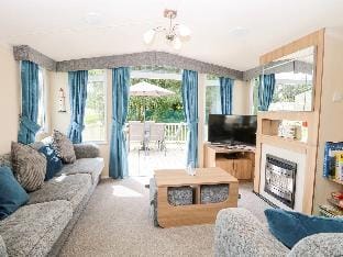 Berth 3 Bedroom Caravan Holiday Home in Fritton Apartment in South Norfolk District