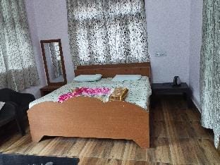 Rudradhari Homestay, Kausani Vacation rental in Uttarakhand