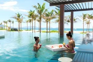 Enjoy villa with beautiful beach! Vacation rental in Khanh Hoa Province