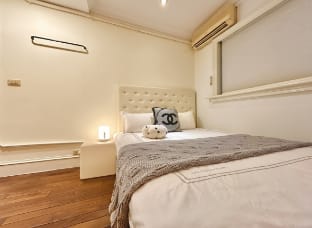 Mar-exclusive/附有一個小停車位/忠孝復興60秒/10 People Apartment in Taipei City