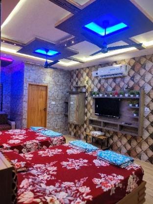 MARY LAND A PRIVATE POOL VILLA NEAR -TRV- AIRPORT  Villa in Thiruvananthapuram