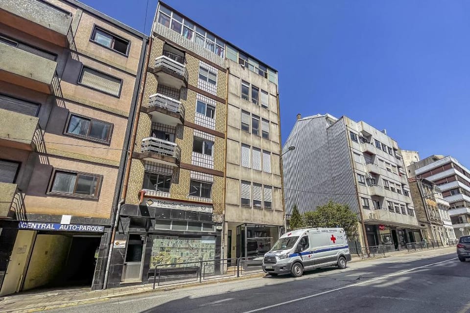 Nomad's Easy Stay - 1BED Sta Catarina City View Apartment in Porto