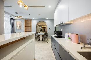 Landmark 4 2PN đẹp (28.08) Apartment in Ho Chi Minh City
