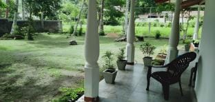 Field View Villa Vacation rental in Southern Province