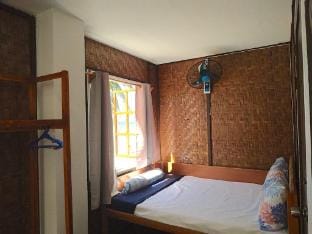 White Knight Seaview Apartment in Siquijor