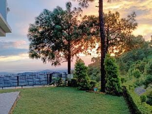 The Fogg- 4 BHK Premium Villa Villa in Himachal Pradesh