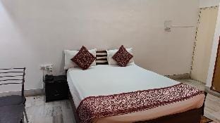 Aditya Palace guest house  Apartment in India