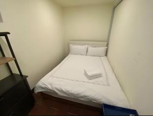 Shared Bathroom(D)/平價舒適雙人房/科技大樓站/Mar-exclusive Apartment in Taipei City