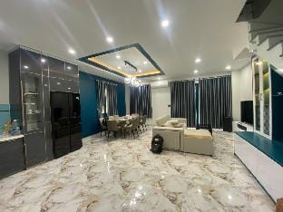 86Home villa 3 phòng ngủ có tollet riêng,  Villa in Phan Thiet