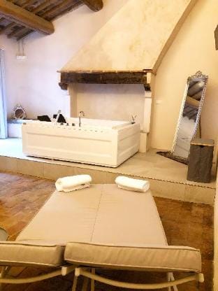 Suite King con idromassaggio Apartment in Arezzo