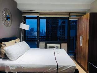 Amazing Gramercy Makati Upper Floor Studio 3311 Apartment in Makati