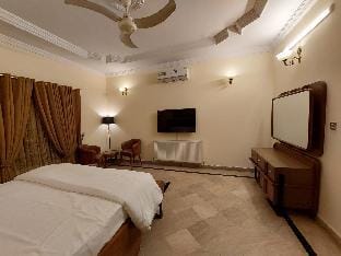The Grand Palace Family Guest House Vacation rental in Islamabad