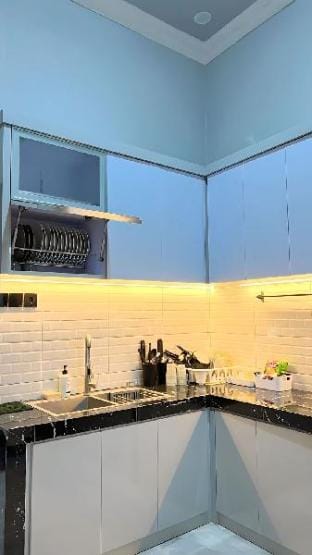 Petrine House Villa in Batu