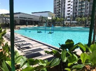 Puchong WindyLakeViewStayCation3R2B AT D Island Apartment in Selangor, Malaysia