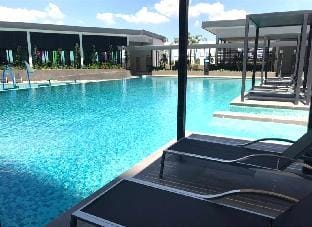 Puchong WindyLakeViewStayCation3R2B AT D Island Apartment in Selangor, Malaysia