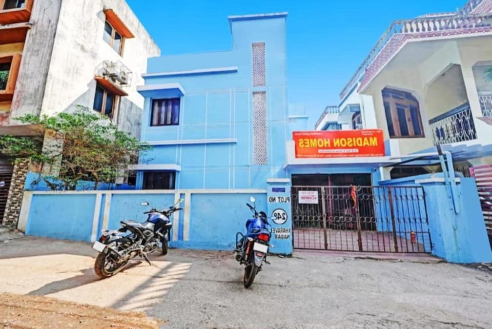 Goroomgo Madison Homestay Bhubaneswar Vacation rental in Bhubaneswar