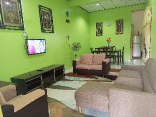 Homestay Bayu D'Pantai Dungun Vacation rental in Terengganu, Malaysia