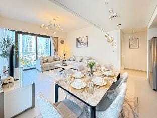 Stay in First-Class, Burj Khalifa View | 2BR Lux Apartment in Dubai