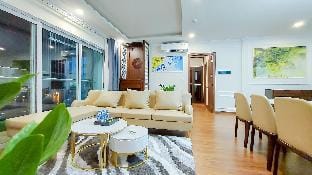 Shining Ha Long Apartment in Laos