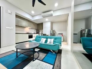 Kuala Lumpur Center Suites带阳台 link KLCC LRT MRT Apartment in Federal Territory of Kuala Lumpur