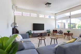 Retro & Charming Bungalow in Damansara Heights Vacation rental in Petaling Jaya