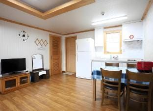 Yangyang Prime Pension Bed and Breakfast in South Korea