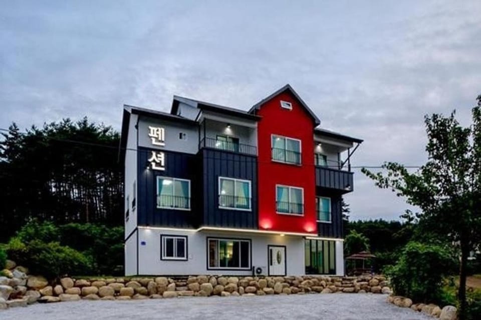 Gangneung Lulu Berry Bed and Breakfast in South Korea