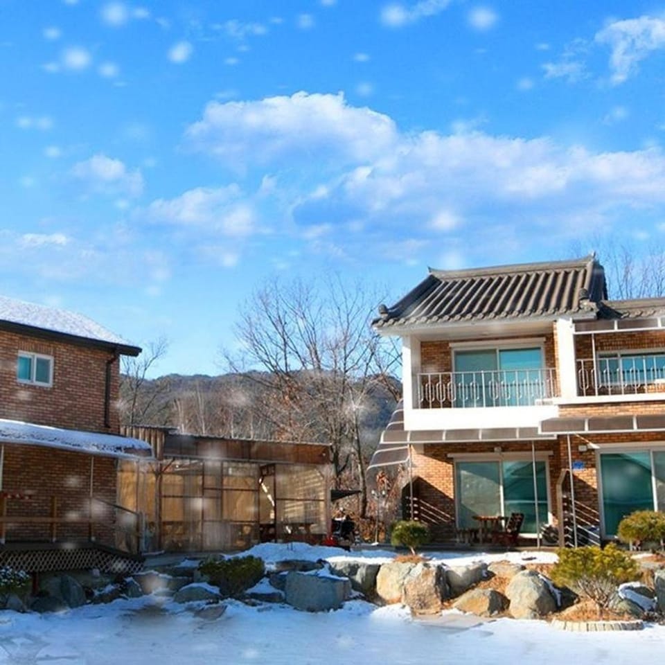 Yanggu Dandelion Pension Bed and Breakfast in South Korea