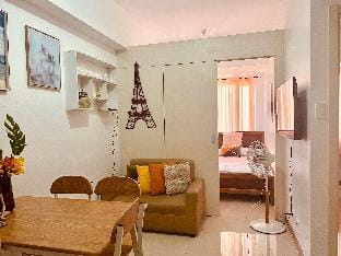 Cozy & Chick Condo in Las Pinas  Apartment in Las Pinas