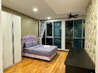 A Million Dollar View | 7 mins -> Legoland Apartment in Johor