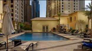 Luxurious 1-Bd Gem in JBR: Elegant & Compact Bliss Apartment in Dubai