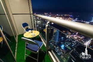 High Floor, Palm & Sea View, Vacation rental in Dubai