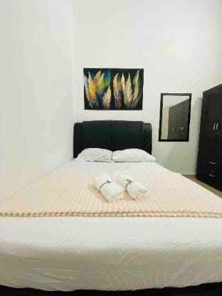 Alyn Home Kluang II Netflix Wifi Coway Vacation rental in Johor