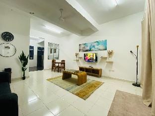 Alyn Home Kluang III Netflix Wifi Coway Vacation rental in Johor